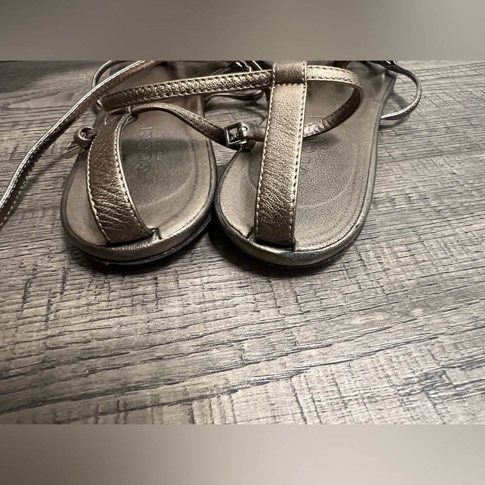 Gucci silver rhinestone sandals - Picture 4 of 9